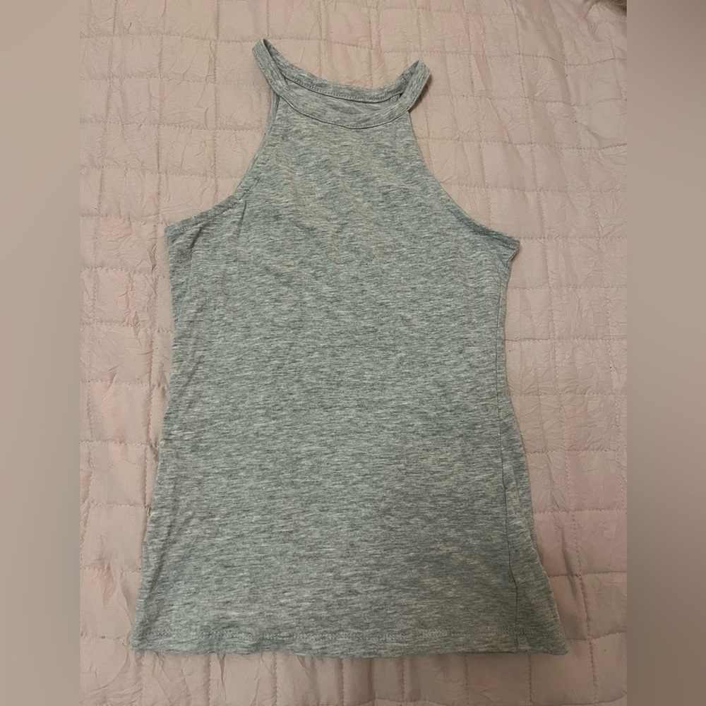 Gray tank top